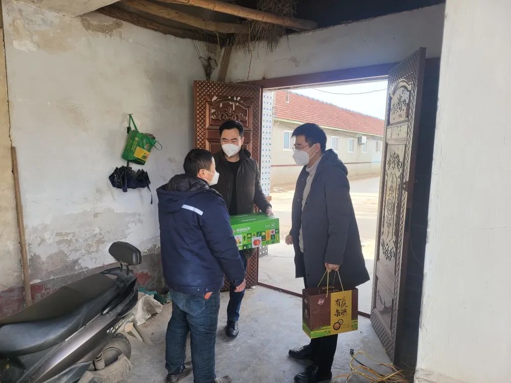 心系职工，冬日送暖——东升国际下载注册www冶金板块开展春节送温暖走访慰问活动